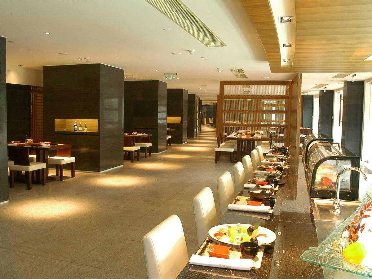 Sofitel Dongguan Royal Lagoon Exterior photo