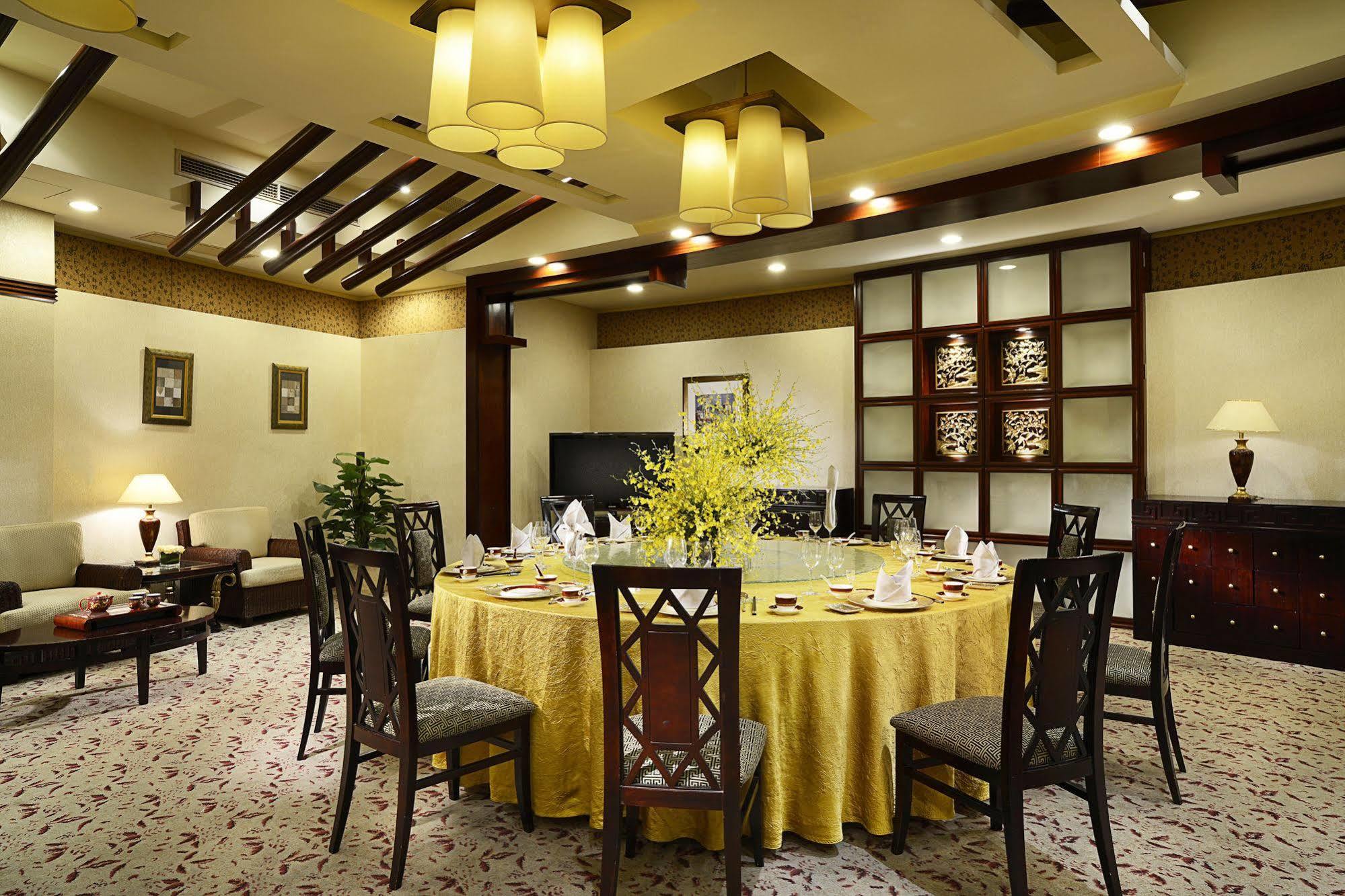 Sofitel Dongguan Royal Lagoon Exterior photo